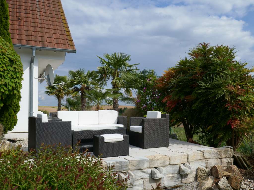 Ruhig und angenehm Wohnen  in schönem Landhaus mit herrlichem Ausblick